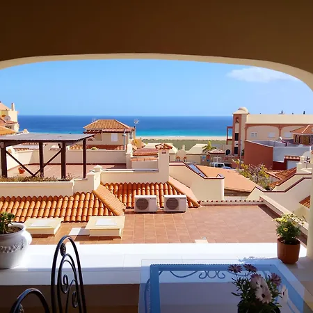 فيلة El Bucanero *