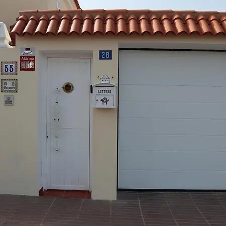 Casa El Bucanero Vila *